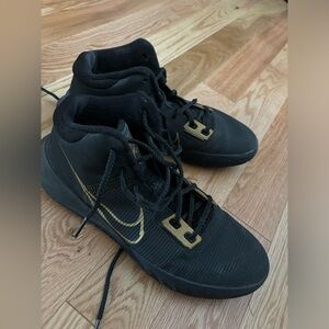 Men’s Nike basketball sneakers